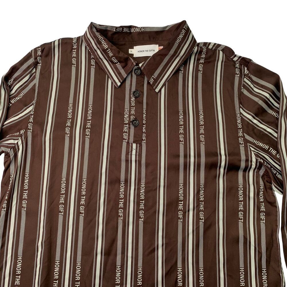 Honor the Gift RARE Mens Medium Silky Button Up Dress Shirt Logo Allover Long Sl